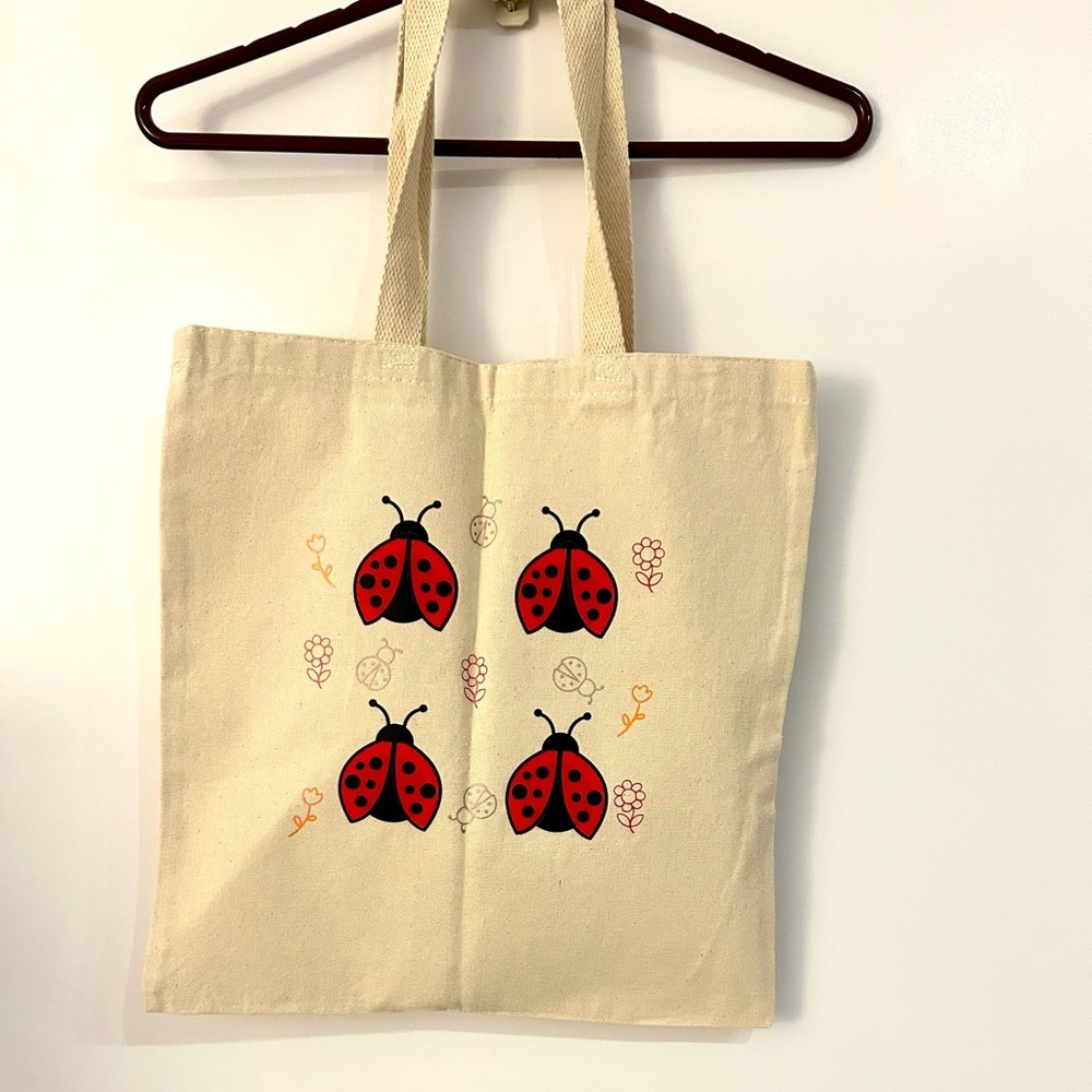 Ladybug Garden Tote Bag – Handmade Vinyl Design 🐞